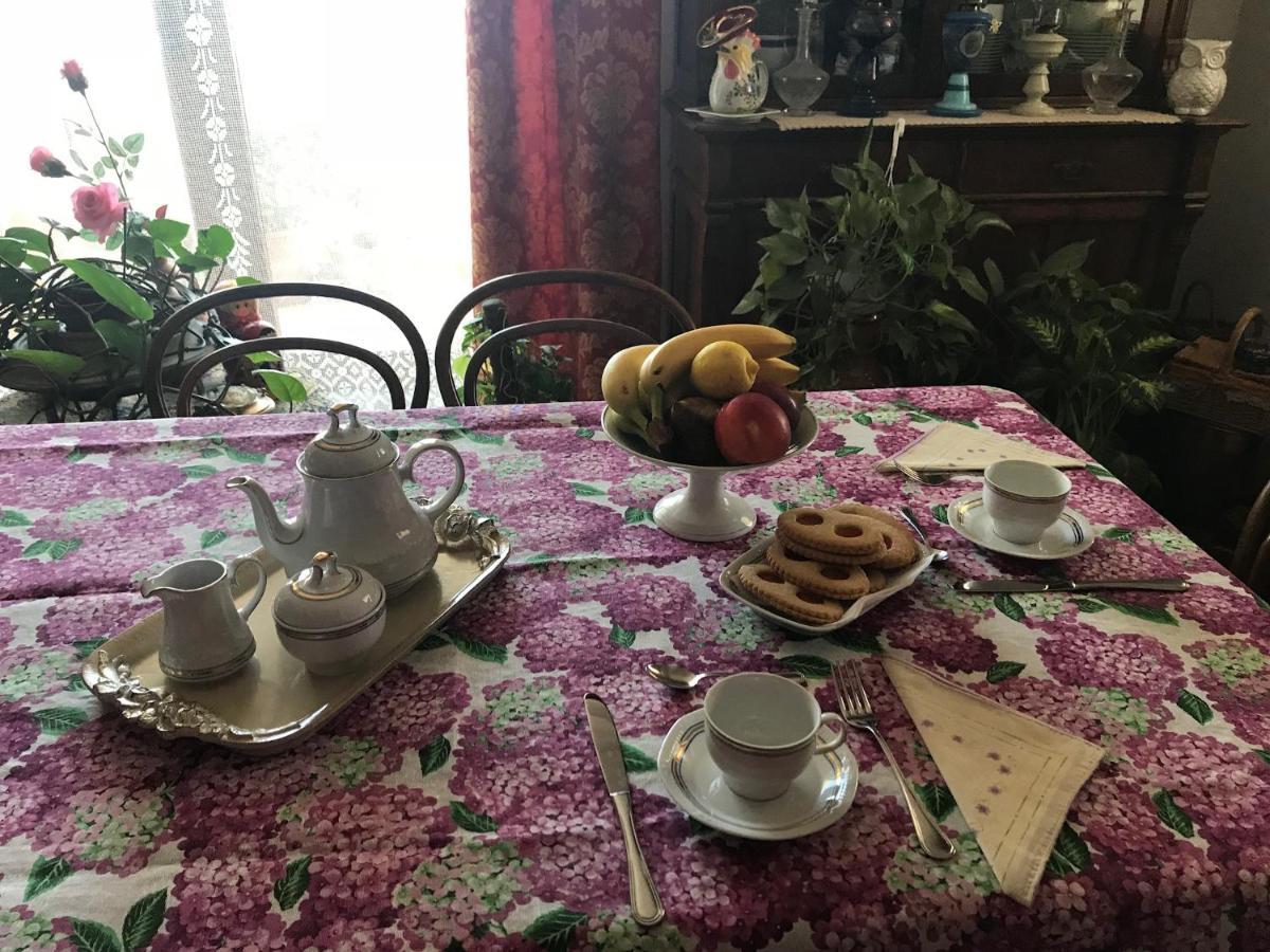 Bed and Breakfast Lo Scoglio Полиньяно-а-Маре Экстерьер фото