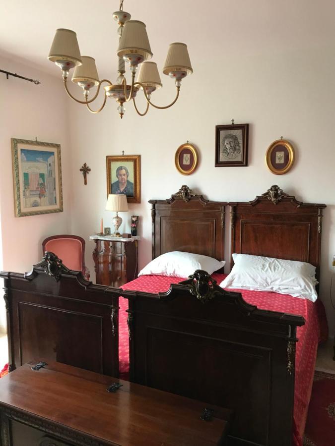 Bed and Breakfast Lo Scoglio Полиньяно-а-Маре Экстерьер фото